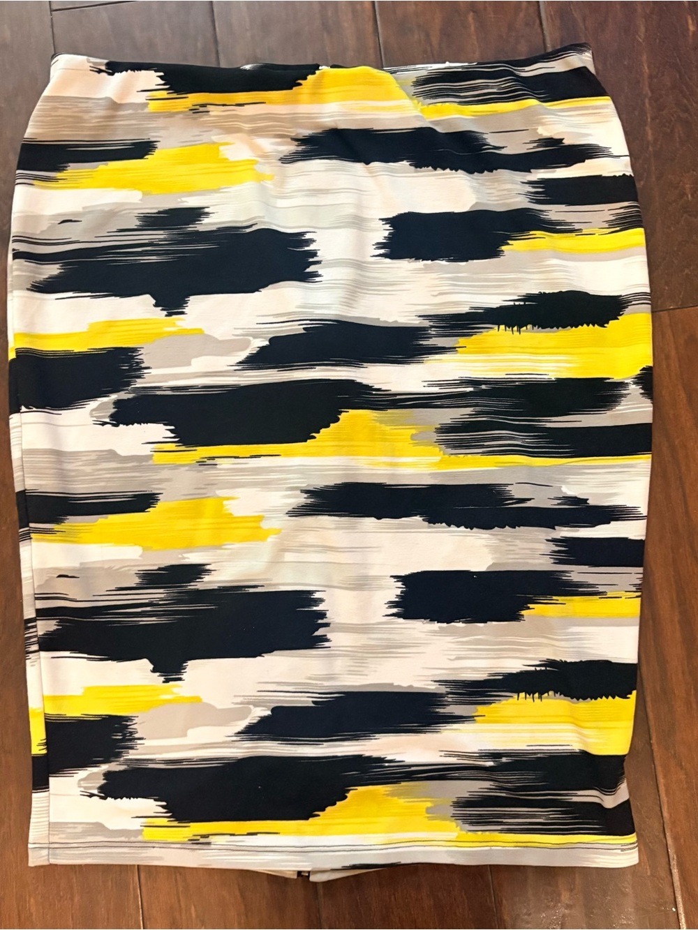 Jules & Leopold Yellow, Black & White Brushstroke Pencil Skirt